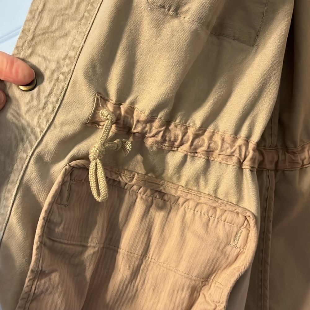 Tan GAP jacket - Picture 3 of 4